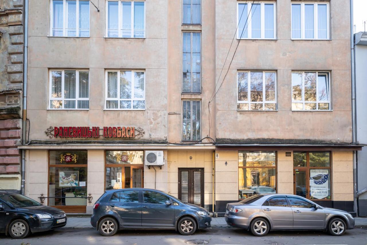 Levia Apartment-With 2 Bedrooms In The Old Town Lviv Buitenkant foto